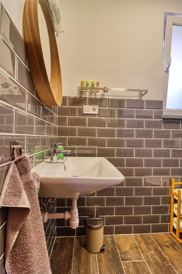 Barka Apartman Eger Eksteriør billede